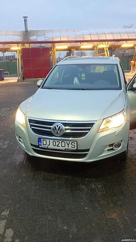 Gri Utilizat 2011 VW Tiguan SUV | 8.700 EUR (Preț OK) - Imagine 1/4