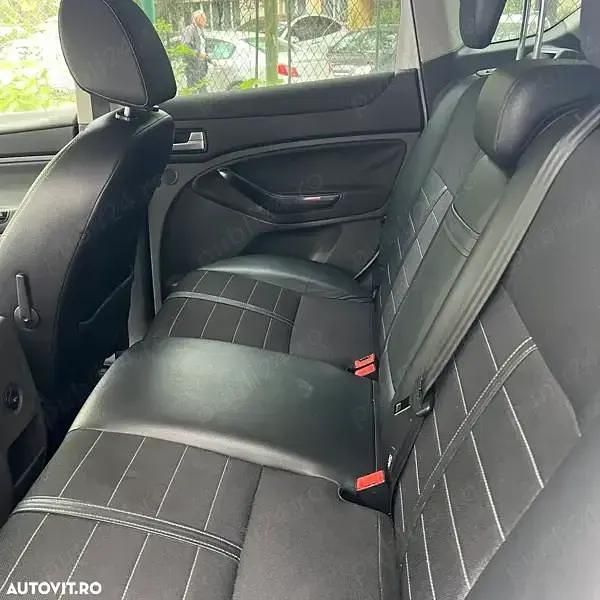 Negru Utilizat 2013 Ford Kuga Titanium SUV | 9.000 EUR (Preț OK) - Imagine 1/4