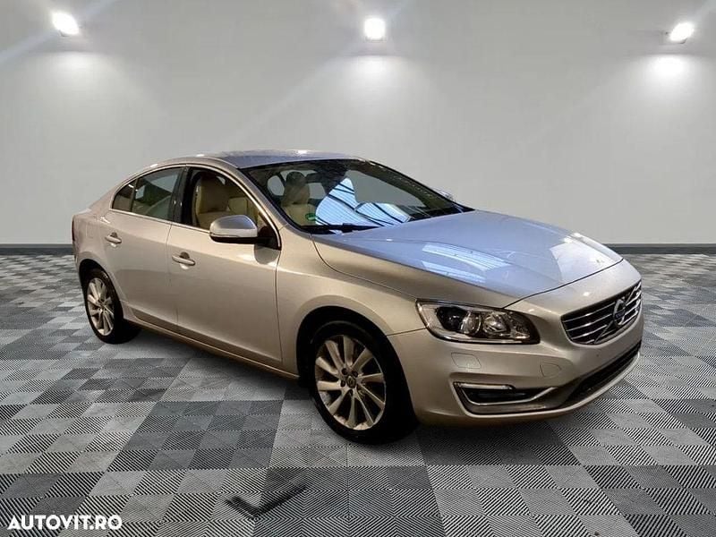 Culoareargint Utilizat 2014 Volvo S60 Summum Berlinǎ | 8.800 EUR - Imagine 1/4