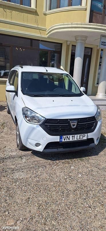 Culoarealb Utilizat 2018 Dacia Lodgy Ambiance Monovolum | 4.500 EUR (Preț bun) - Imagine 1/4