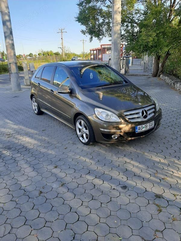 Utilizat 2010 Mercedes A180 Hatchback | 4.400 EUR (Puțin scump) - Imagine 1/4