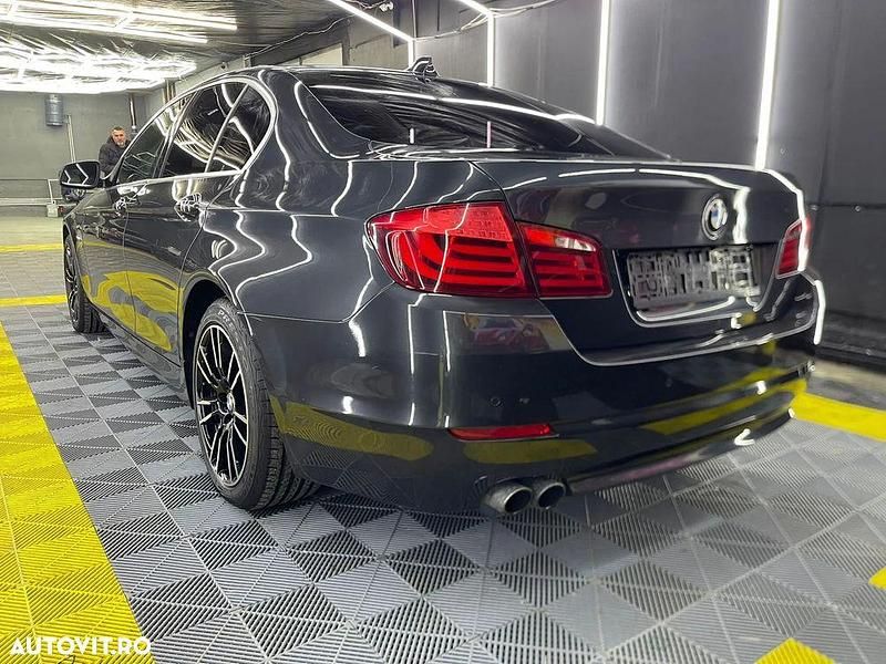 Second-hand BMW 525 Comfort Edition 218 CP (160 kW) 2012 Culoaregri Berlinǎ