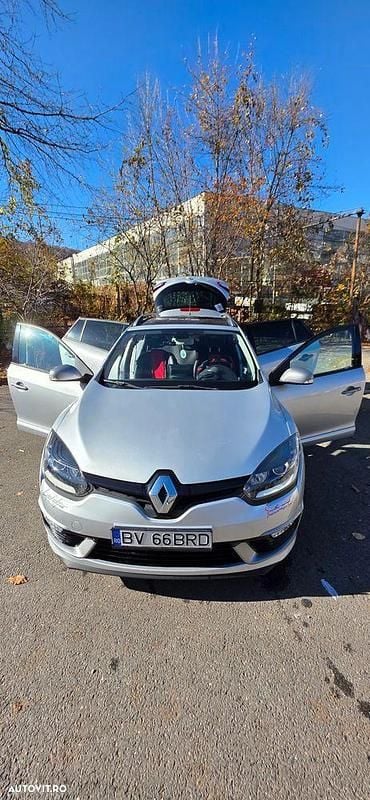 Culoareargint Utilizat 2015 Renault Mégane GT Line GT-Line Break | 6.900 EUR (Preț OK) - Imagine 1/4