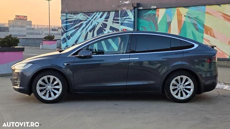 Second-hand Tesla Model X 391 kW (532 CP) 2018 Culoaregri SUV