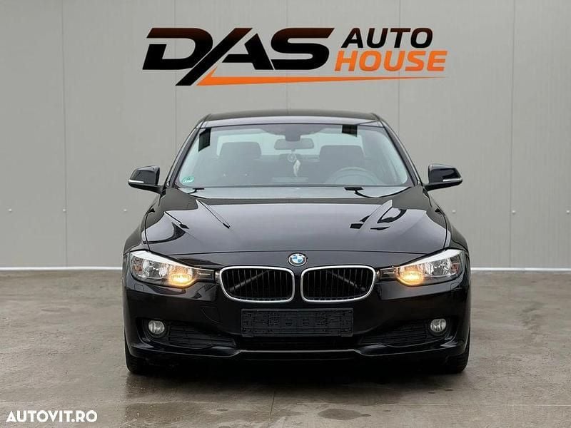 Second-hand BMW 320 184 CP (135 kW) 2014 Culoarenegru Berlinǎ