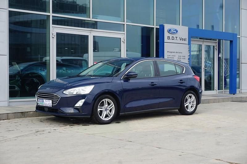 Second-hand Ford Focus Trend 100 CP (73 kW) 2018 Culoarealbastru Hatchback