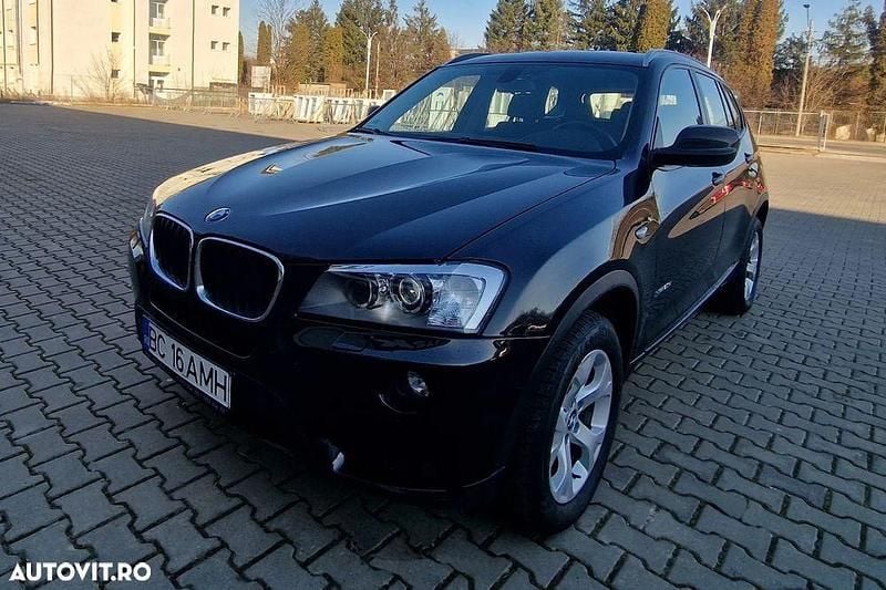 Culoarenegru Utilizat 2013 BMW X3 Sport Line SUV | 8.980 EUR (Preț bun) - Imagine 1/4
