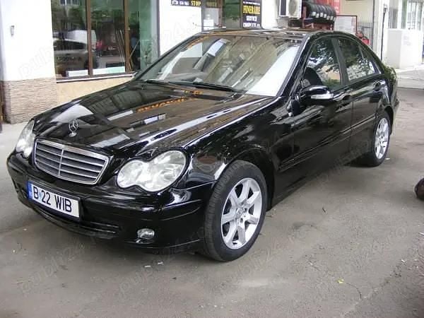 Negru Utilizat 2006 Mercedes C200 Berlinǎ | 4.500 EUR (Scump) - Imagine 1/4