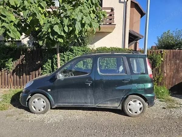 Utilizat 2000 Toyota Yaris Verso Monovolum | 750 EUR - Imagine 1/4