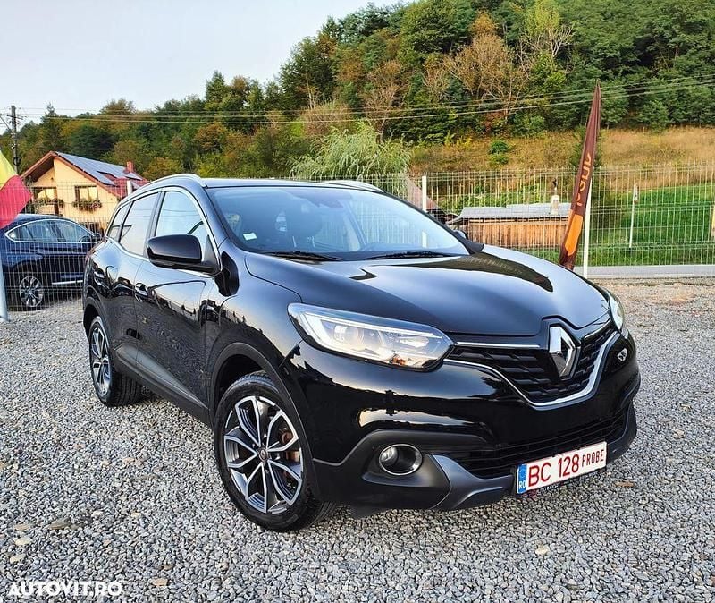 Culoarenegru Utilizat 2017 Renault Kadjar SUV | 9.990 EUR (Preț bun) - Imagine 1/4
