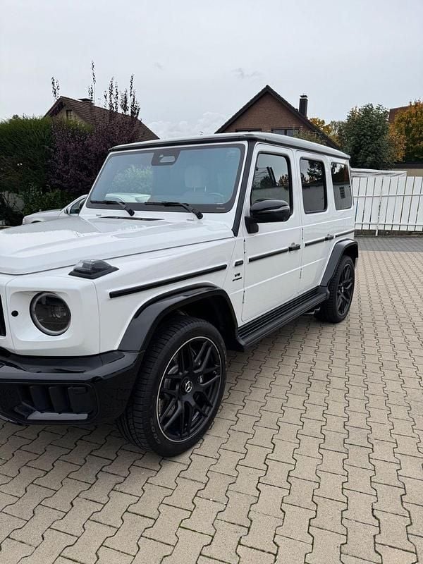 Nouă 2024 Mercedes G63 AMG AMG SUV | 295.188 EUR - Imagine 1/1
