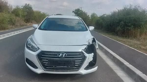 Utilizat 2016 Hyundai i40 Premium Break | 5.999 EUR - Imagine 1/4
