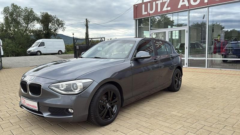 Gri metalizat Utilizat 2012 BMW 116 Hatchback | 7.950 EUR (Puțin scump) - Imagine 1/4