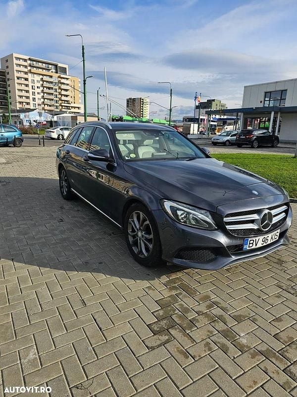Culoaregri Utilizat 2015 Mercedes C220 Edition Break | 8.900 EUR (Super Preț) - Imagine 1/4