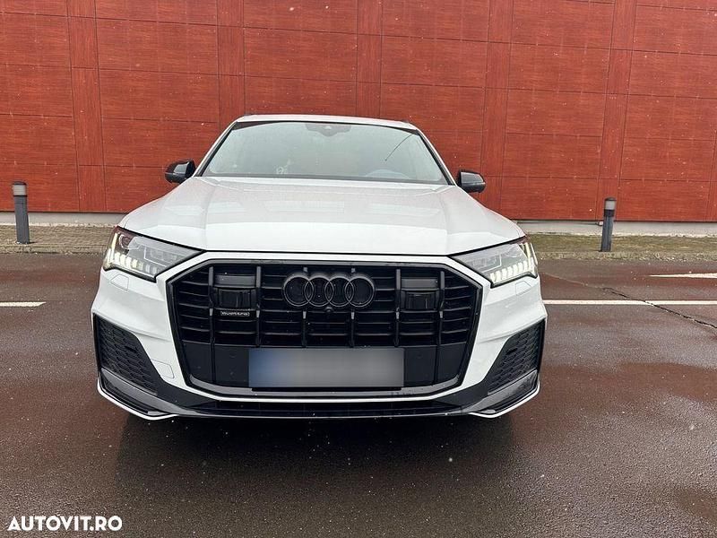 Second-hand Audi Q7 S-Line 285 CP (209 kW) 2021 Culoarealb SUV