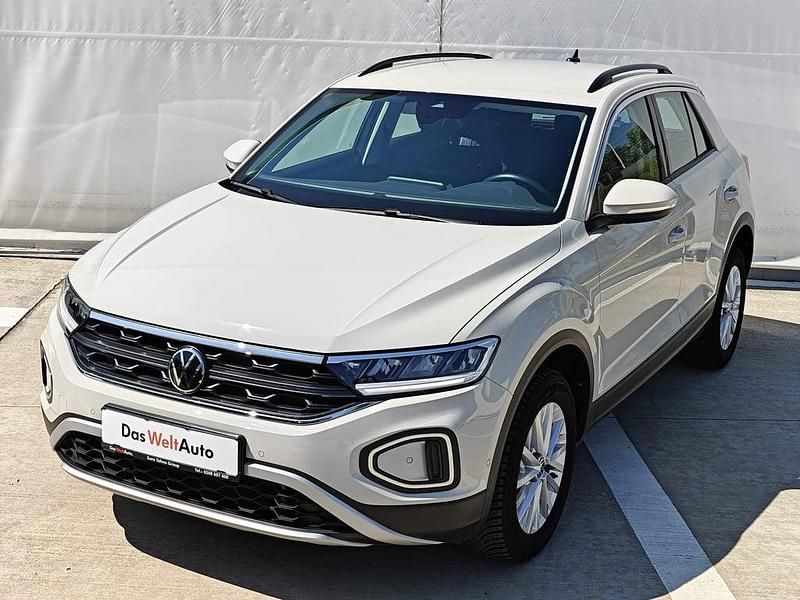 Second-hand VW T-Roc Life 150 CP (110 kW) 2023 Gri mediu  normal SUV