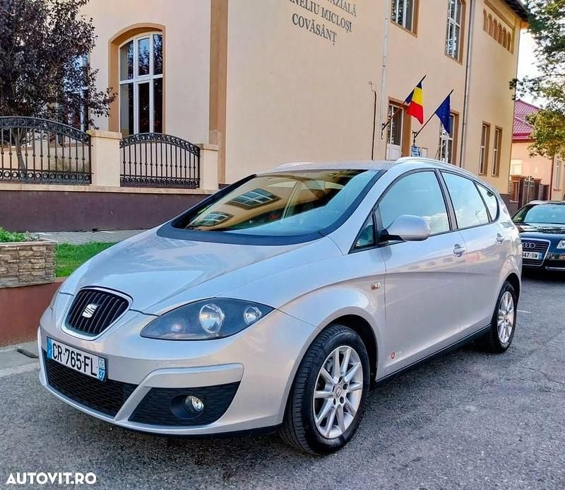 Culoaregri Utilizat 2013 Seat Altea XL Monovolum | 4.200 EUR (Preț OK) - Imagine 1/4