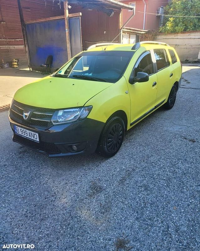 Culoaregalbeuriu Utilizat 2013 Dacia Logan MCV Prestige Break | 2.000 EUR (Preț OK) - Imagine 1/4