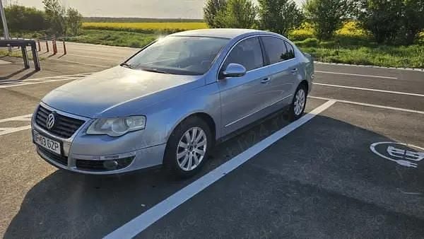 Second-hand VW Passat 170 CP (125 kW) 2008 Albastru Berlinǎ
