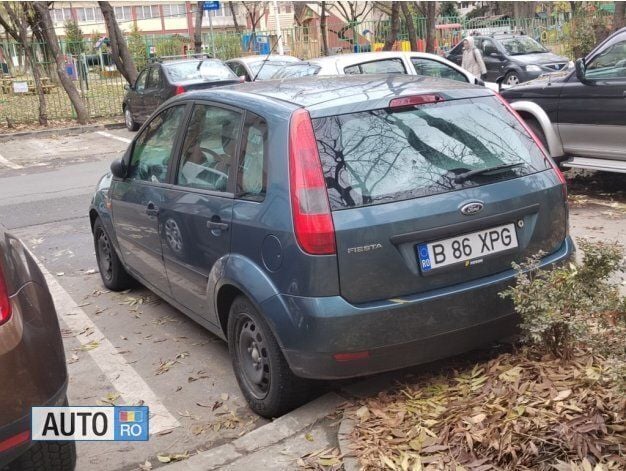 Second-hand Ford Fiesta 80 CP (58 kW) 2002 Verde Hatchback
