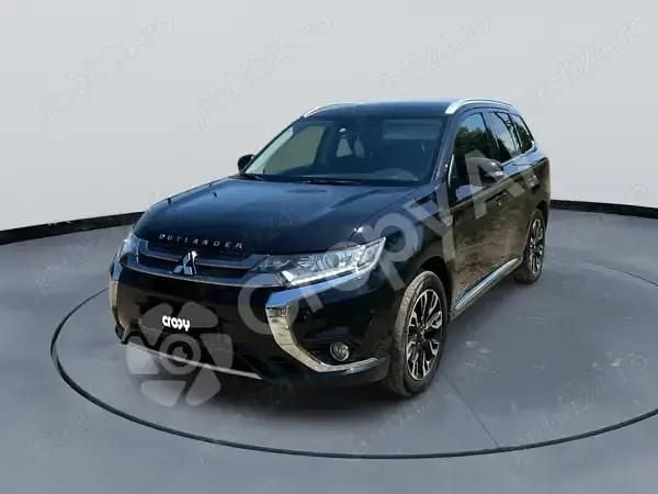 Utilizat 2016 Mitsubishi Outlander P-HEV SUV | 16.400 EUR (Preț OK) - Imagine 1/4
