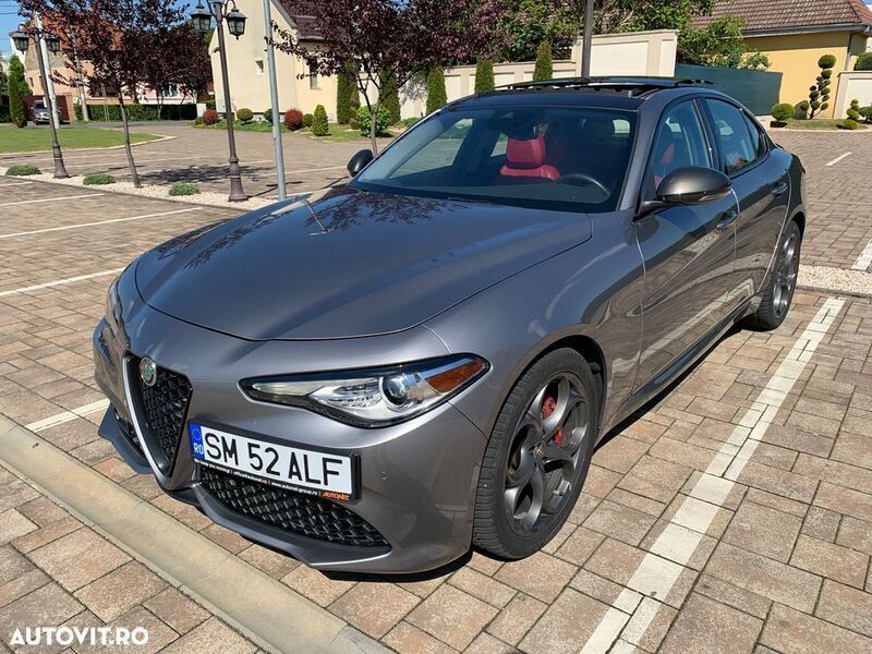 Gri Utilizat 2019 Alfa Romeo Giulia Veloce Berlinǎ | 22.800 EUR - Imagine 1/4