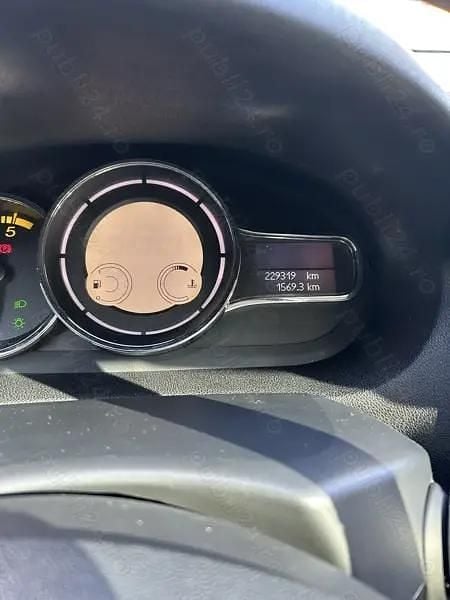 Utilizat 2011 Renault Mégane III Break | 4.800 EUR (Preț OK) - Imagine 1/4