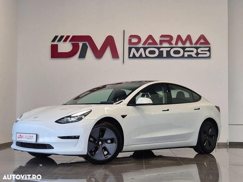 Culoarealb Utilizat 2023 Tesla Model 3 Standard Range Plus Berlinǎ | 29.490 EUR (Preț OK) - Imagine 1/4