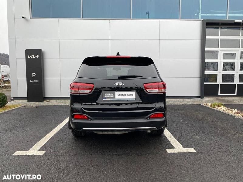 Second-hand Kia Sorento 200 CP (147 kW) 2017 Culoarenegru SUV