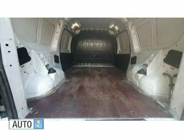 Second-hand Dacia Logan 75 CP (55 kW) 2009 Alb Berlinǎ