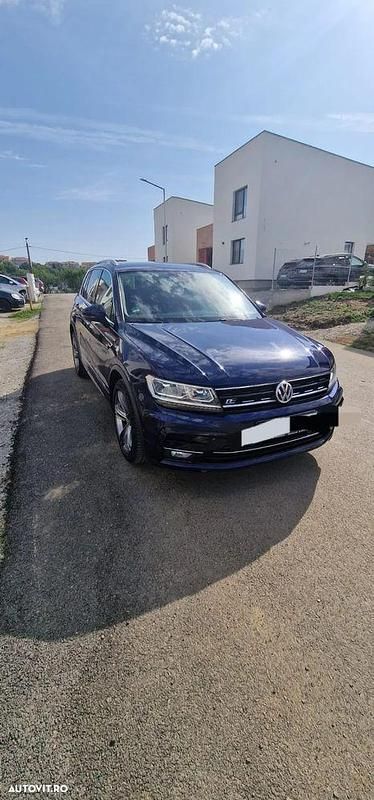 Culoarealbastru Utilizat 2018 VW Tiguan Highline SUV | 20.000 EUR (Preț OK) - Imagine 1/4