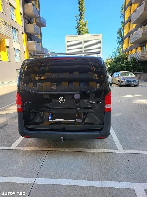 Second-hand Mercedes Vito 136 CP (100 kW) 2021 Culoarenegru Van