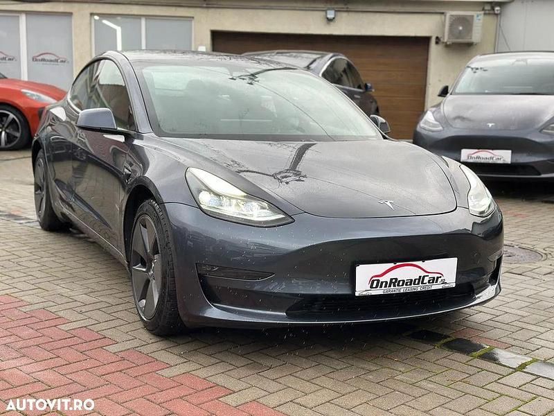 Second-hand Tesla Model 3 365 kW (497 CP) 2021 Culoaregri Berlinǎ