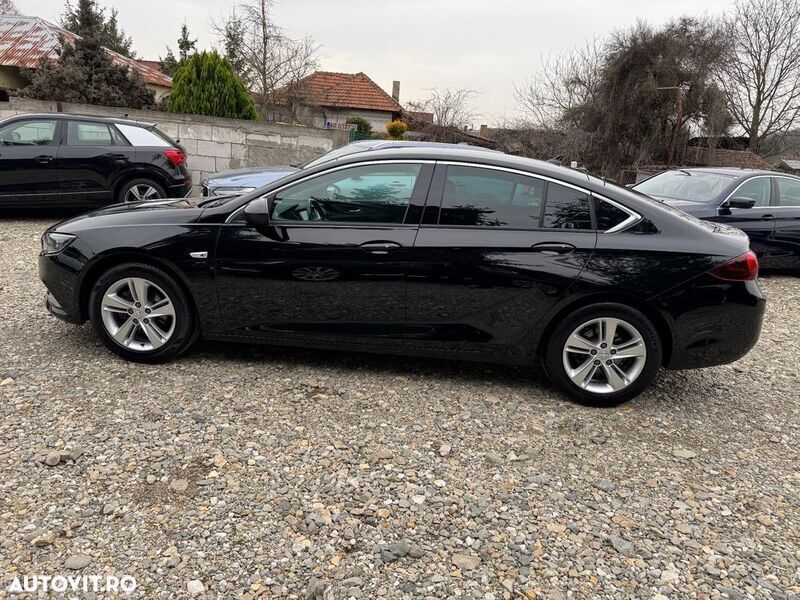 Negru Utilizat 2020 Opel Insignia Edition Break | 8.999 EUR (Preț bun) - Imagine 1/4