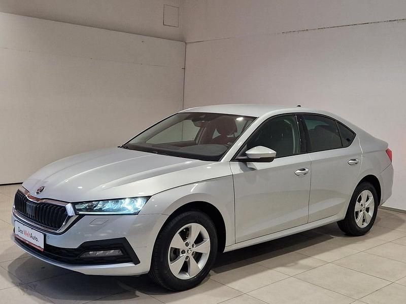Argintiu normal Utilizat 2021 Skoda Octavia Ambition | 18.000 EUR (Preț OK) - Imagine 1/4