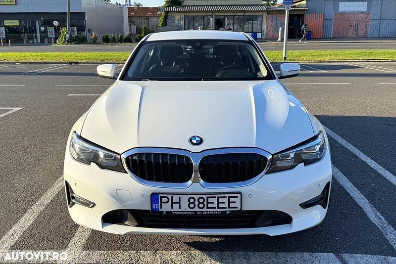 Culoarealb Utilizat 2022 BMW 320 Sport Line Berlinǎ | 29.800 EUR (Puțin scump) - Imagine 1/4