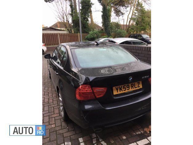 Second-hand BMW 318 143 CP (105 kW) 2009 Negru Berlinǎ