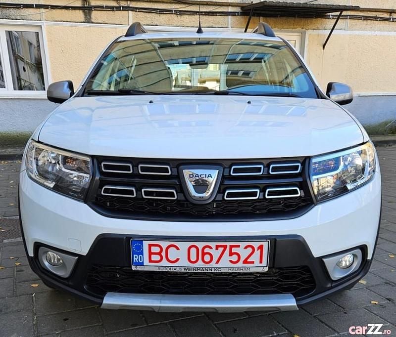 Second-hand Dacia Sandero Stepway 95 CP (69 kW) 2019 Hatchback