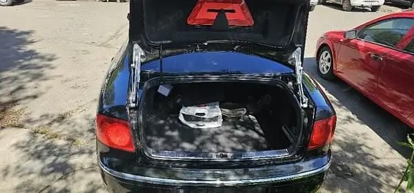 Second-hand VW Phaeton 300 CP (220 kW) 2006 Berlinǎ