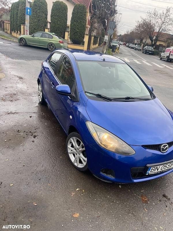 Culoarealbastru Utilizat 2009 Mazda 2 | 2.300 EUR (Super Preț) - Imagine 1/4