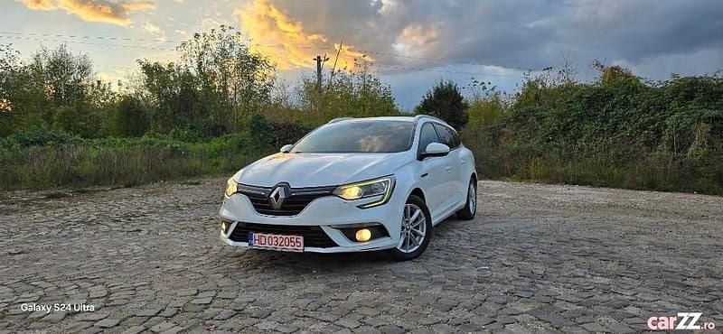 Utilizat 2018 Renault Mégane IV Break | 9.500 EUR (Preț bun) - Imagine 1/4