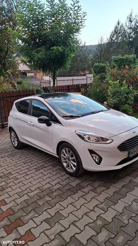 Culoarealb Utilizat 2018 Ford Fiesta Titanium Hatchback | 11.200 EUR (Scump) - Imagine 1/4