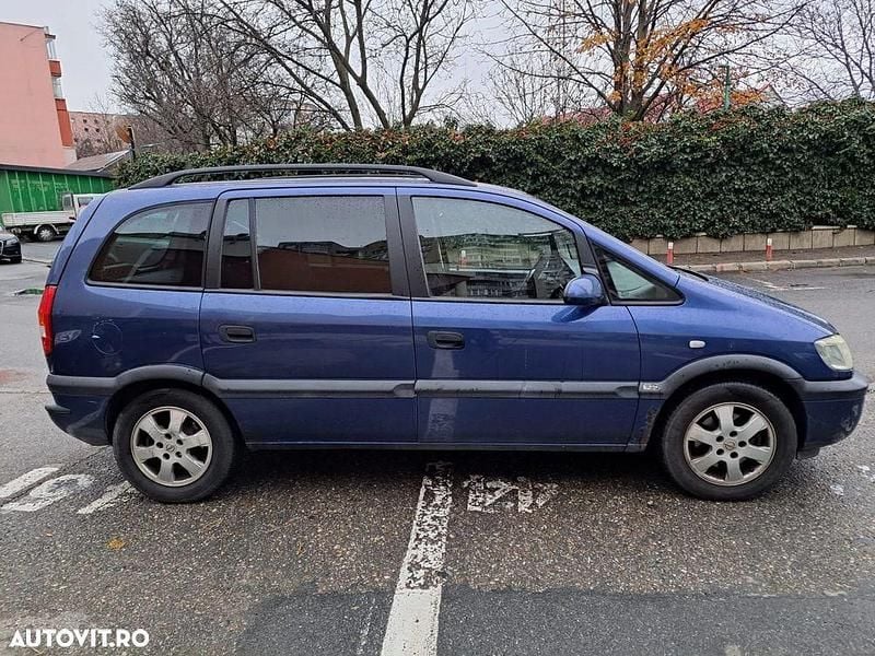 Second-hand Opel Zafira 125 CP (91 kW) 2002 Culoarealbastru Monovolum