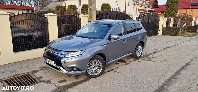 Second-hand Mitsubishi Outlander P-HEV Diamant Edition 224 CP (164 kW) 2019 Culoaregri SUV