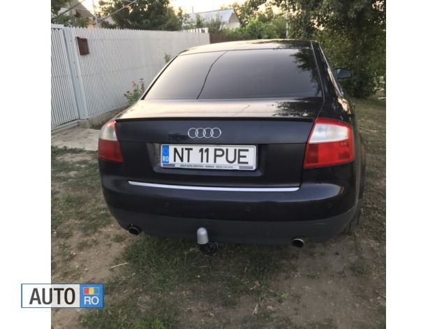 Albastru Utilizat 2001 Audi A4 | 1.500 EUR (Preț OK) - Imagine 1/4
