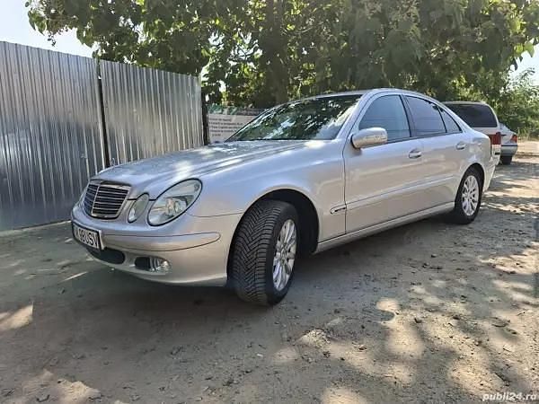 Utilizat 2002 Mercedes E220 Berlinǎ | 3.799 EUR (Preț OK) - Imagine 1/4