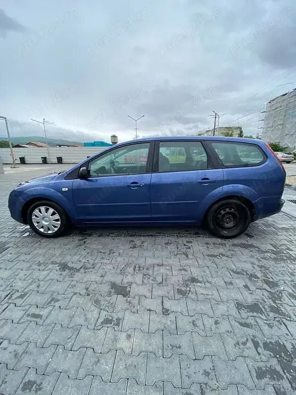 Albastru Utilizat 2005 Ford Focus Berlinǎ | 1.000 EUR (Preț OK) - Imagine 1/4