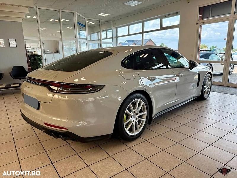 Second-hand Porsche Panamera 4S 560 CP (411 kW) 2022 Culoaregri Berlinǎ
