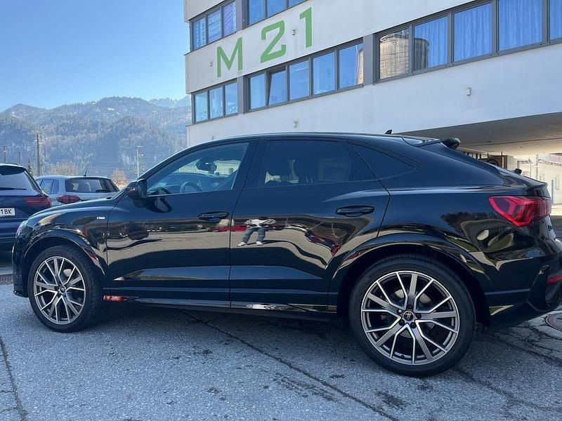 Utilizat 2024 Audi Q3 Sportback S-Line SUV | 50.752 EUR (Puțin scump) - Imagine 1/1