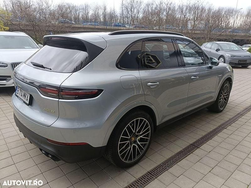 Culoareargint Utilizat 2019 Porsche Cayenne SUV | 56.200 EUR (Preț OK) - Imagine 1/4